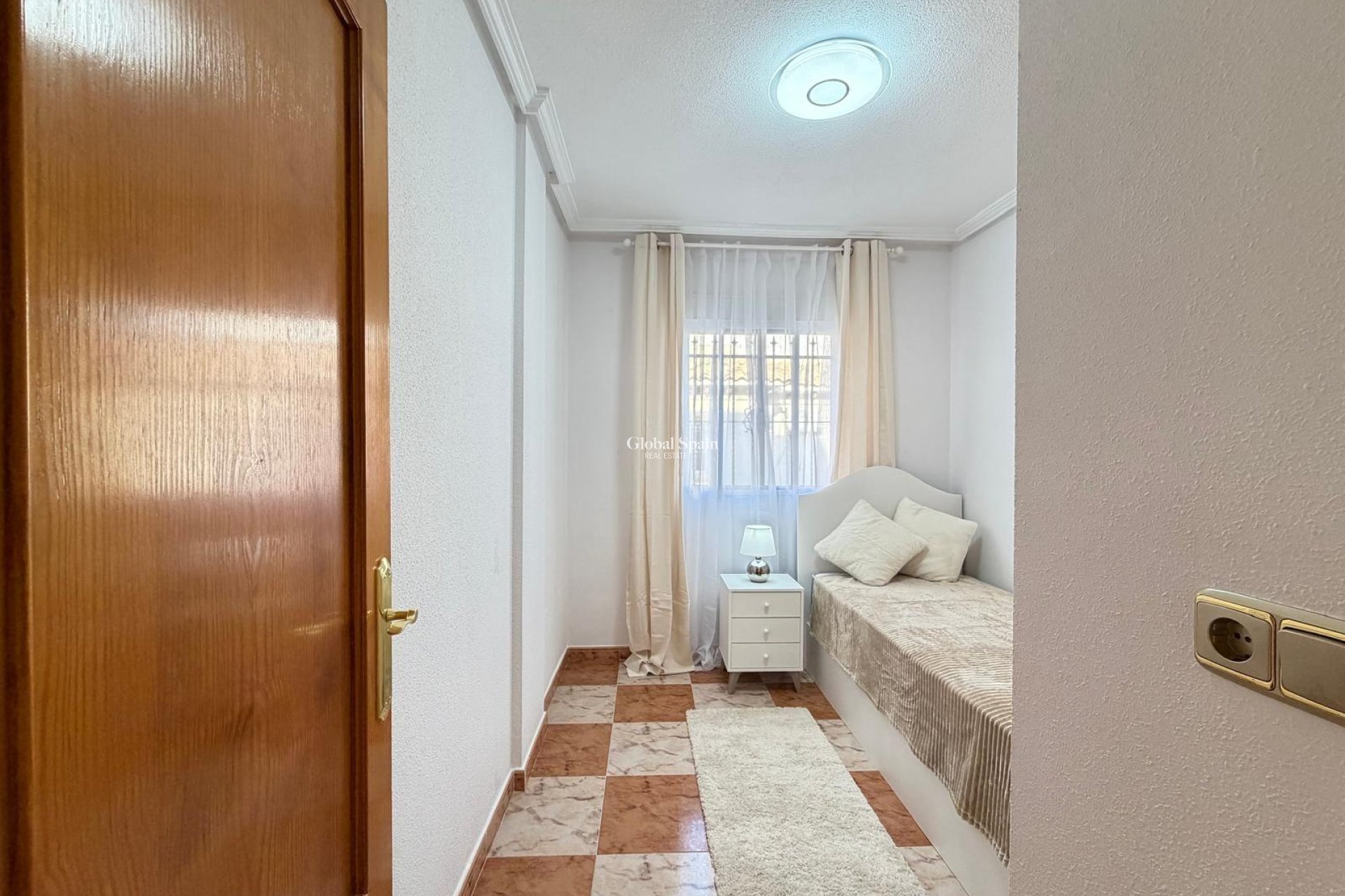 Wiederverkauf - HAUS -
ORIHUELA COSTA - Las Filipinas