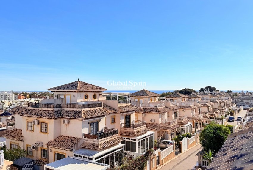 Wiederverkauf - HAUS -
ORIHUELA COSTA - Las Filipinas