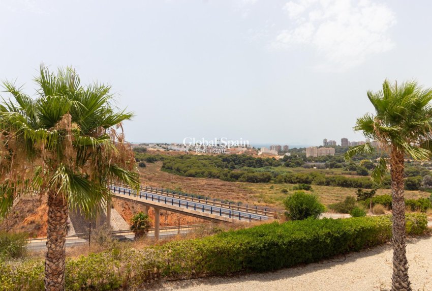 Wiederverkauf - HAUS -
ORIHUELA COSTA - Lomas de Cabo Roig