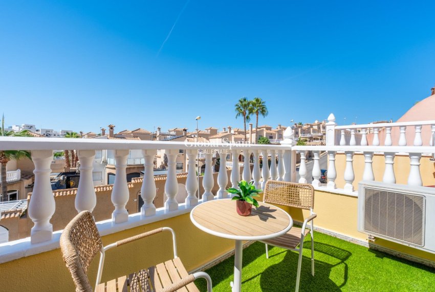 Wiederverkauf - HAUS -
ORIHUELA COSTA - Lomas de Campoamor-Las Ramblas