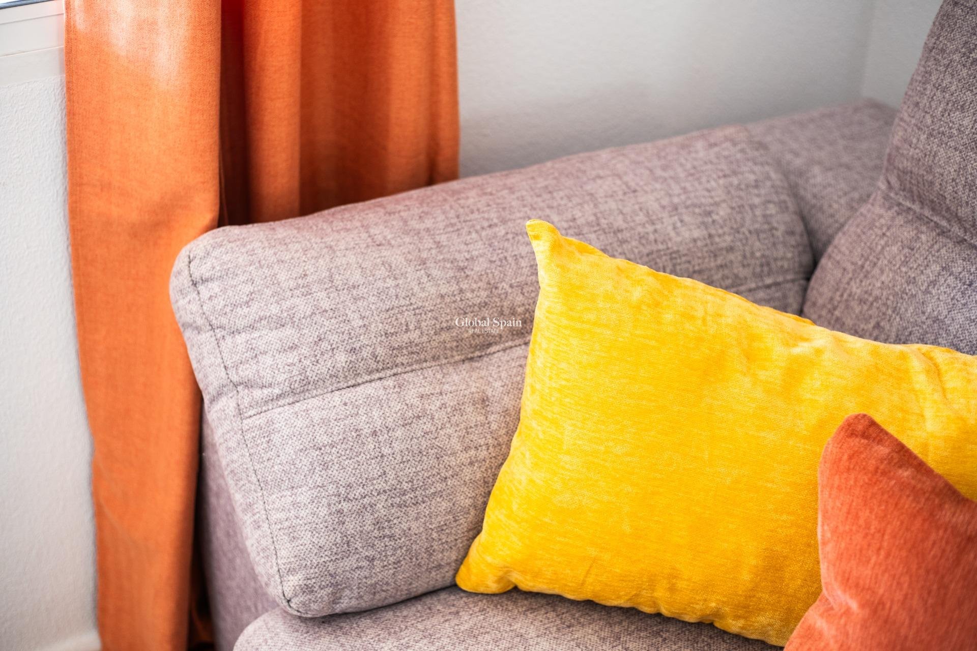 Wiederverkauf - HAUS -
ORIHUELA COSTA - Los Almendros-la Florida