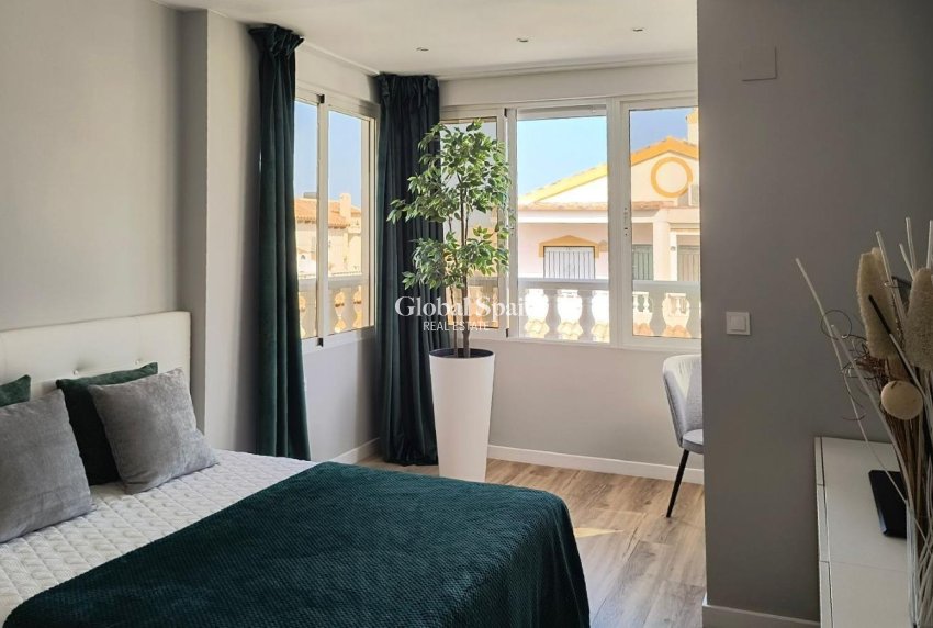 Wiederverkauf - HAUS -
ORIHUELA COSTA - LOS BALCONES - LOS ALTOS