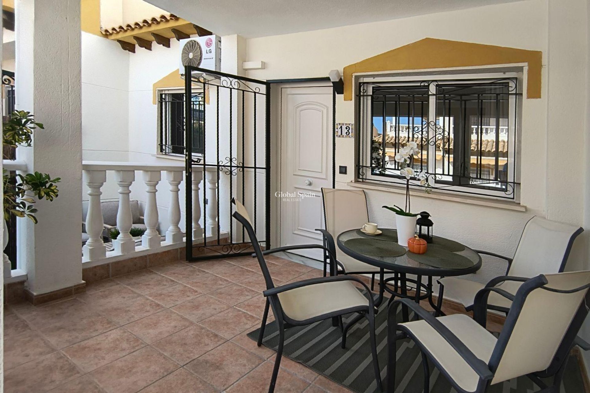 Wiederverkauf - HAUS -
ORIHUELA COSTA - LOS BALCONES - LOS ALTOS