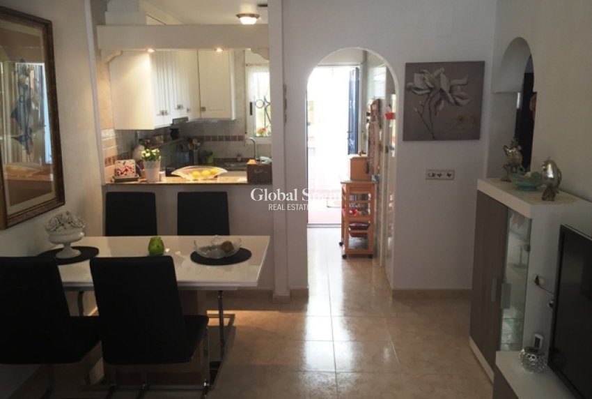 Wiederverkauf - HAUS -
ORIHUELA COSTA - LOS BALCONES - LOS ALTOS