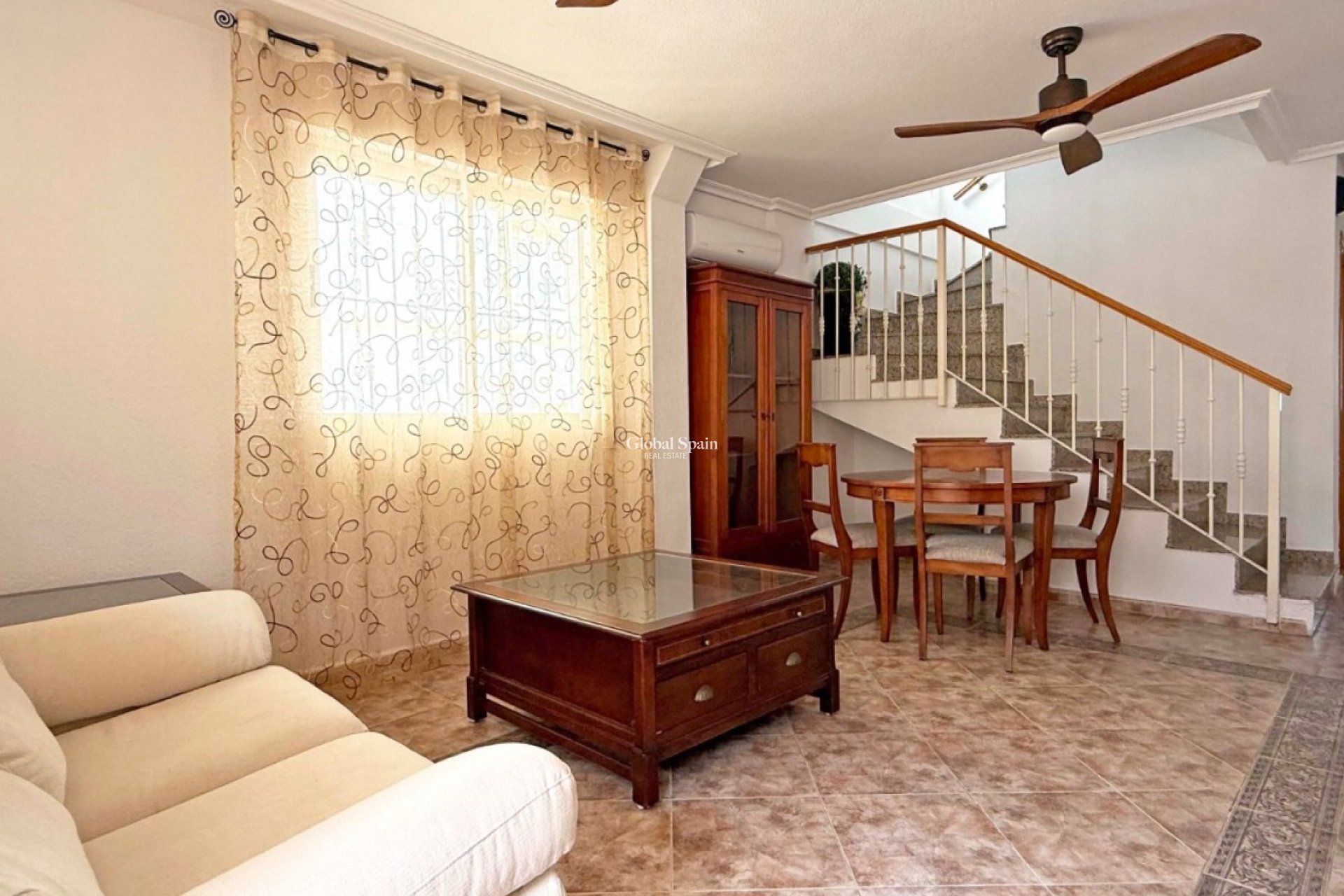 Wiederverkauf - HAUS -
ORIHUELA COSTA - LOS BALCONES - LOS ALTOS