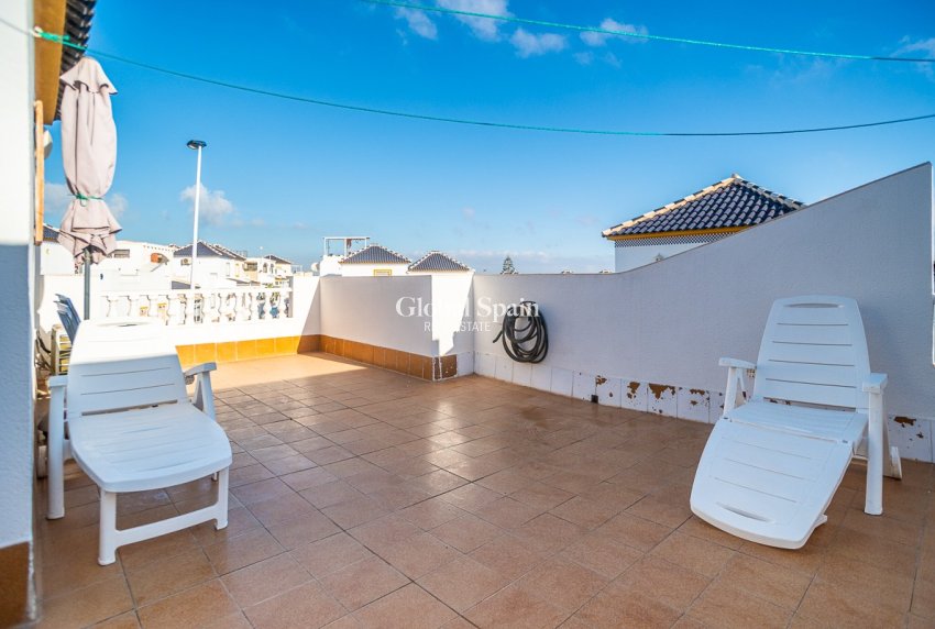 Wiederverkauf - HAUS -
ORIHUELA COSTA - Los Balcones