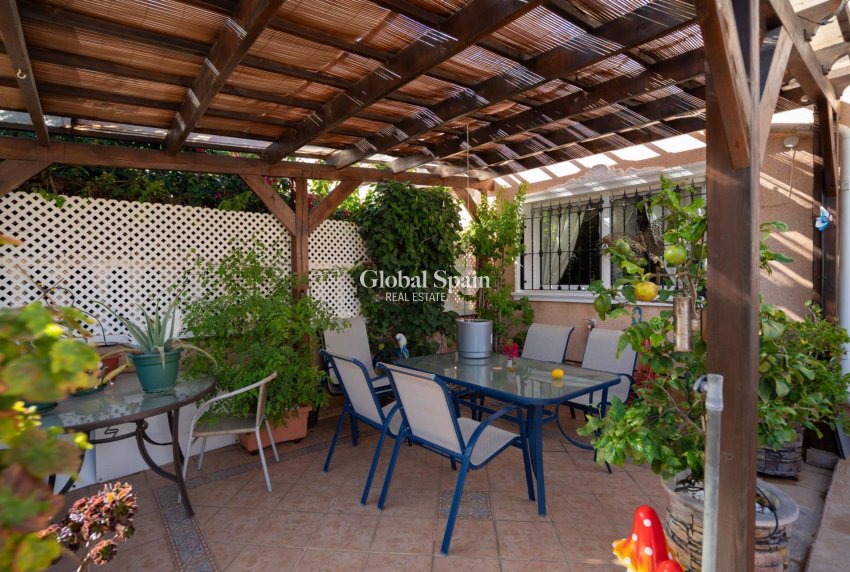 Wiederverkauf - HAUS -
ORIHUELA COSTA - Los Dolses