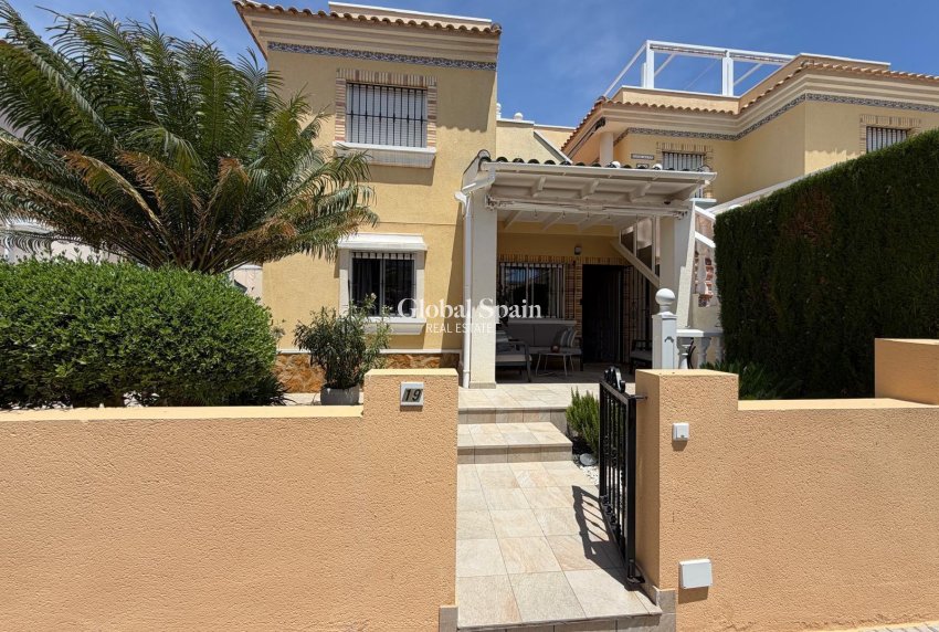 Wiederverkauf - HAUS -
ORIHUELA COSTA - Los Dolses