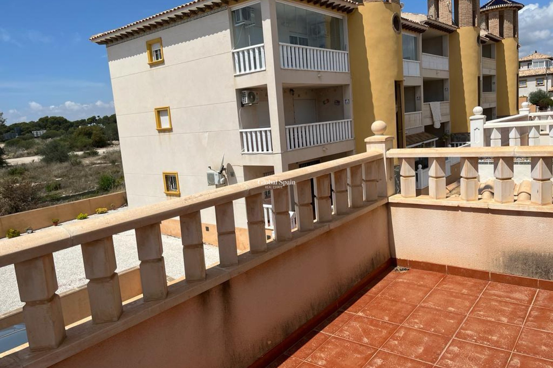 Wiederverkauf - HAUS -
ORIHUELA COSTA - Montezenia