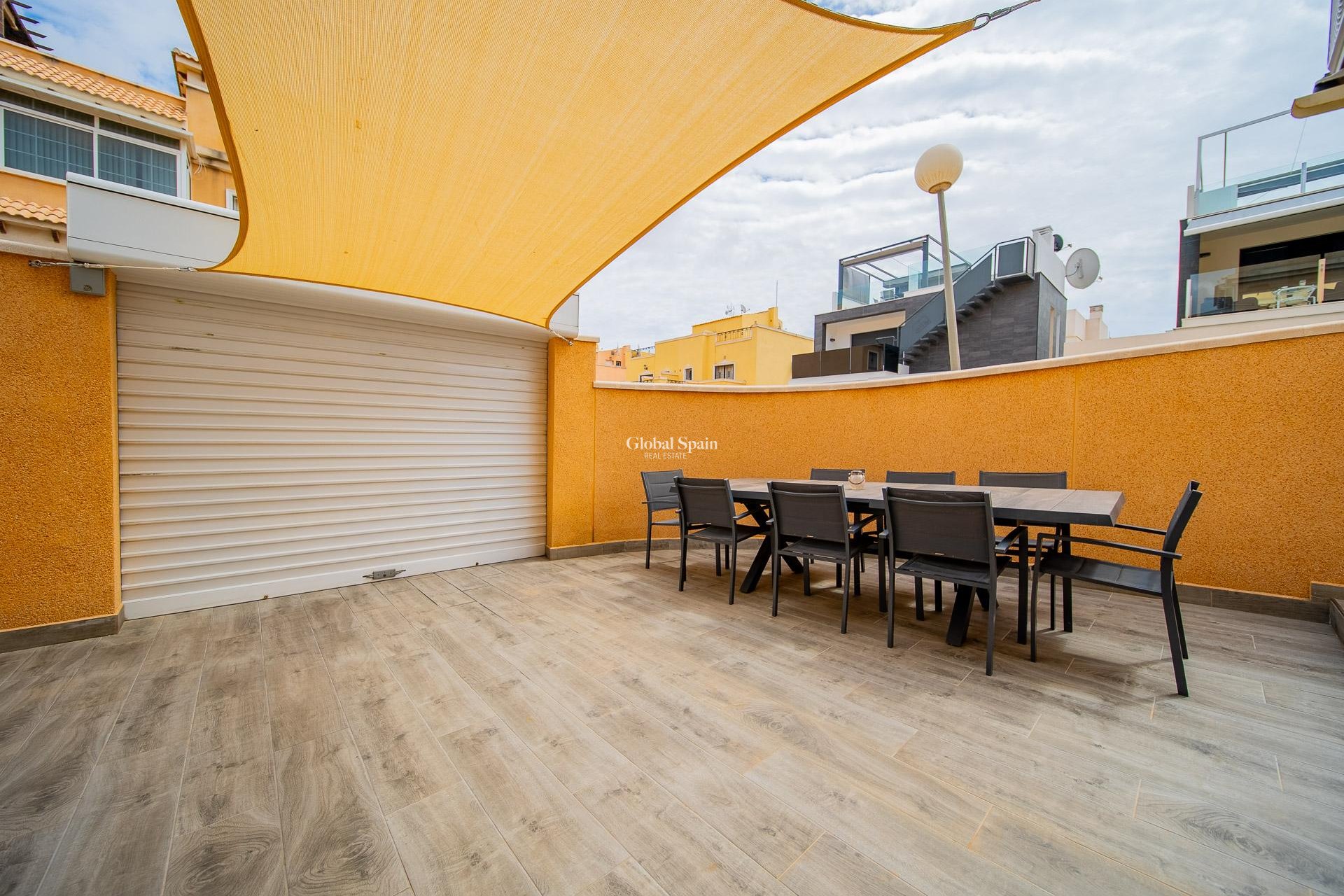 Wiederverkauf - HAUS -
ORIHUELA COSTA - Pau 26