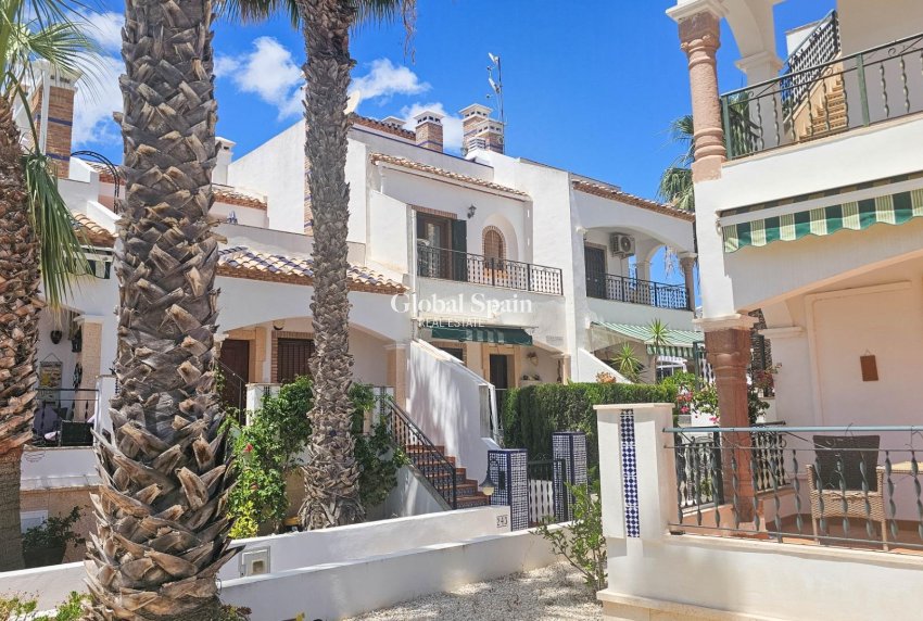 Wiederverkauf - HAUS -
ORIHUELA COSTA - PAU 8