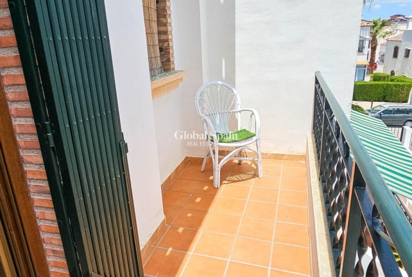 Wiederverkauf - HAUS -
ORIHUELA COSTA - PAU 8