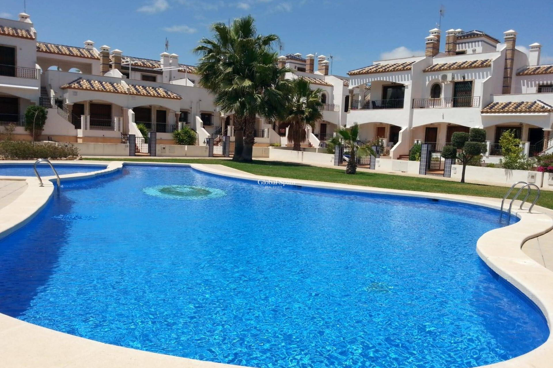 Wiederverkauf - HAUS -
ORIHUELA COSTA - PAU 8