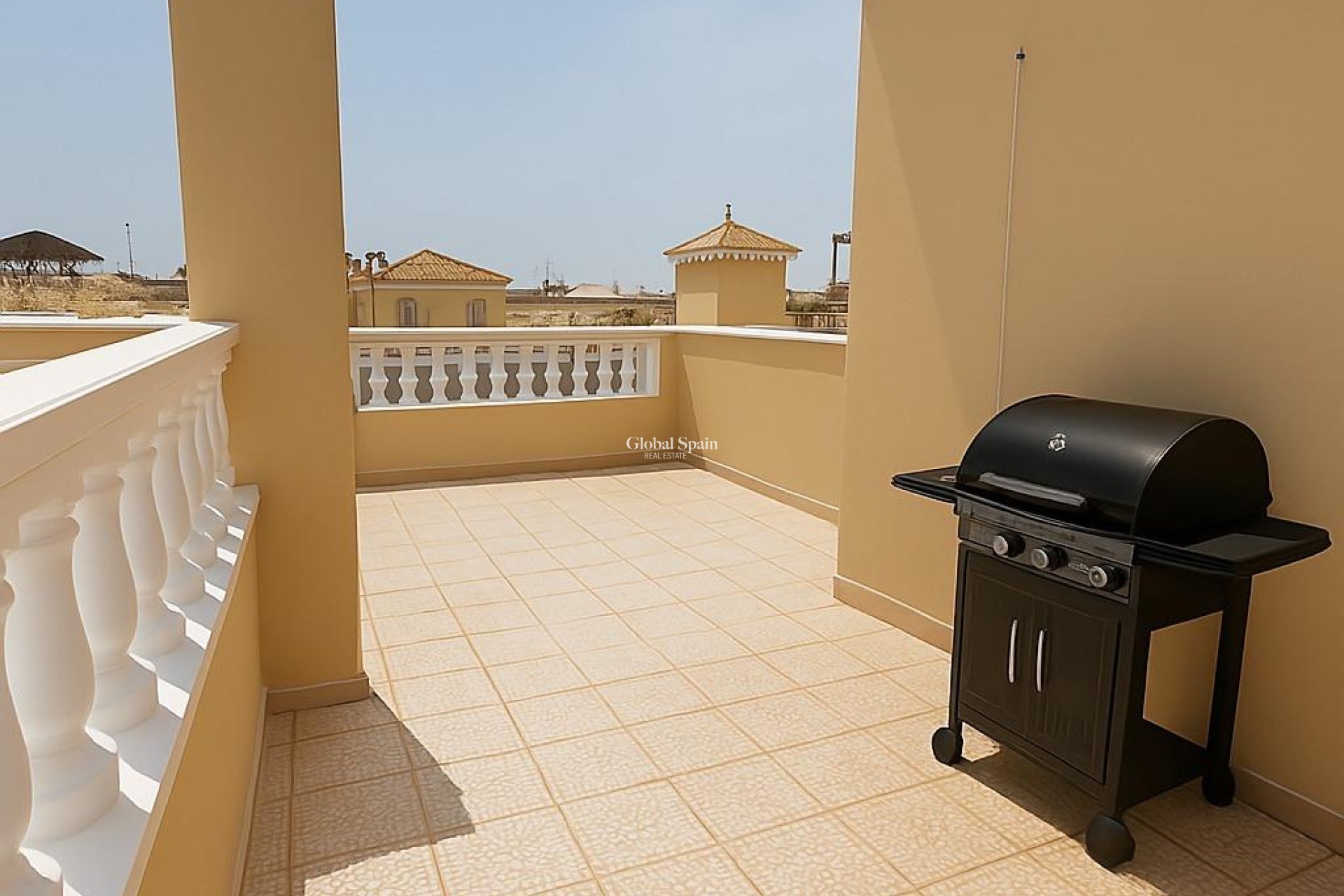 Wiederverkauf - HAUS -
ORIHUELA COSTA - Playa Flamenca