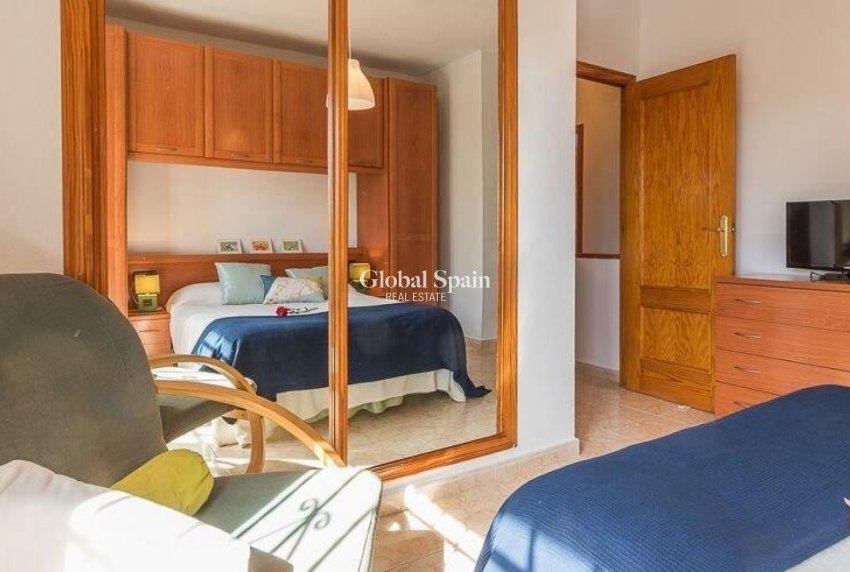 Wiederverkauf - HAUS -
ORIHUELA COSTA - Playa Flamenca