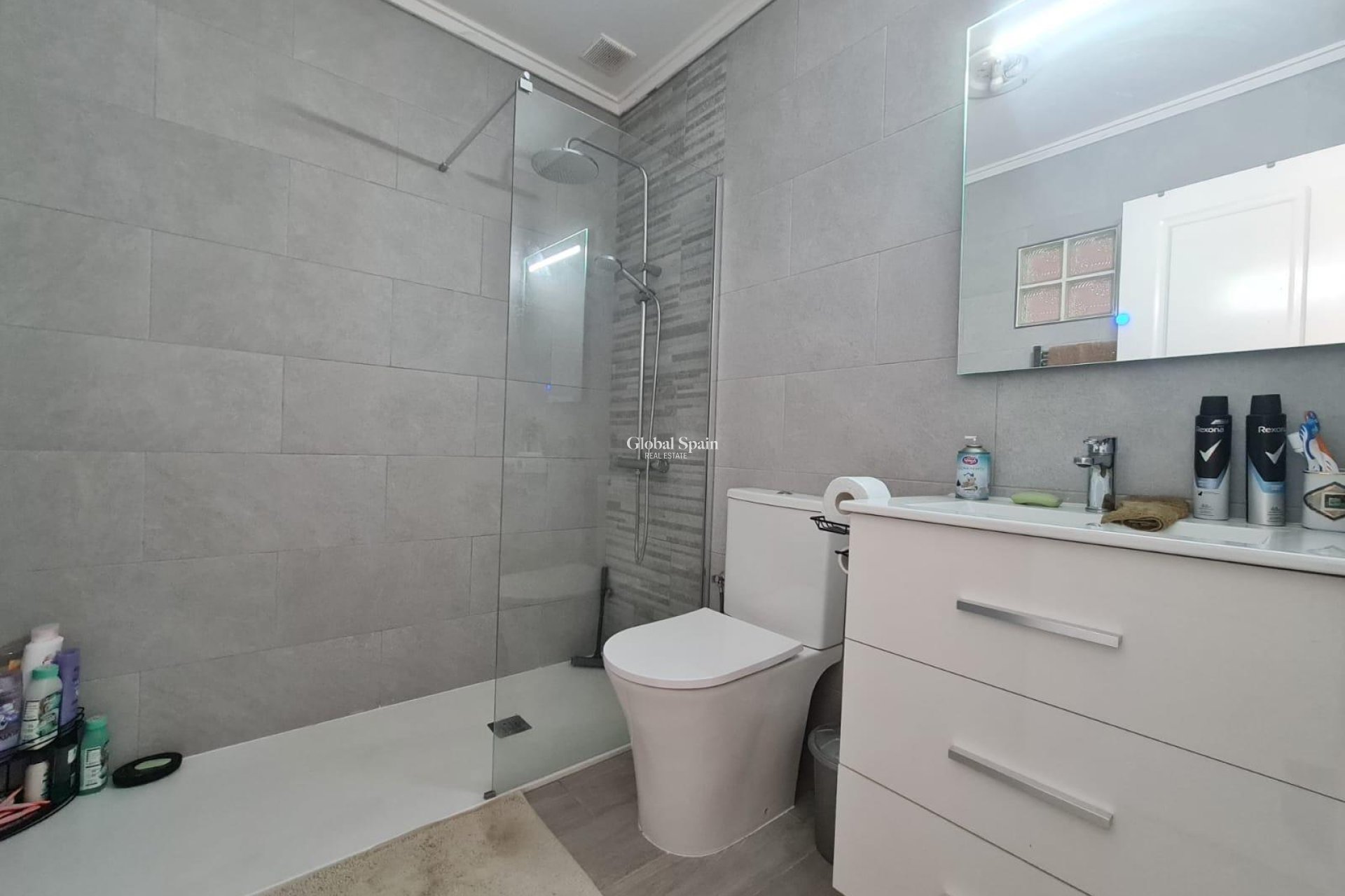 Wiederverkauf - HAUS -
ORIHUELA COSTA - Playa Flamenca