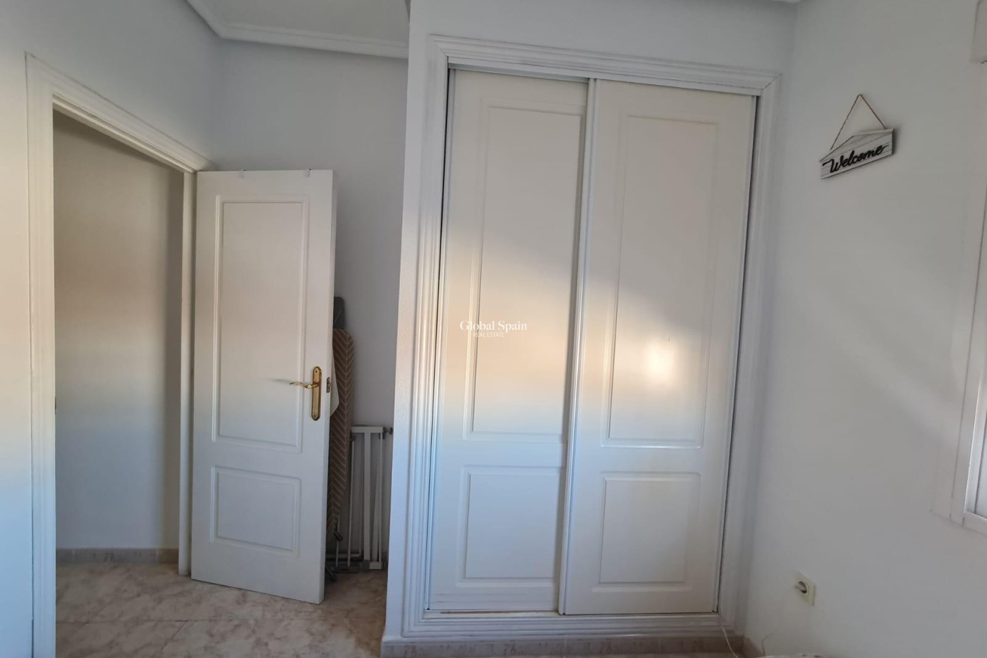 Wiederverkauf - HAUS -
ORIHUELA COSTA - Playa Flamenca