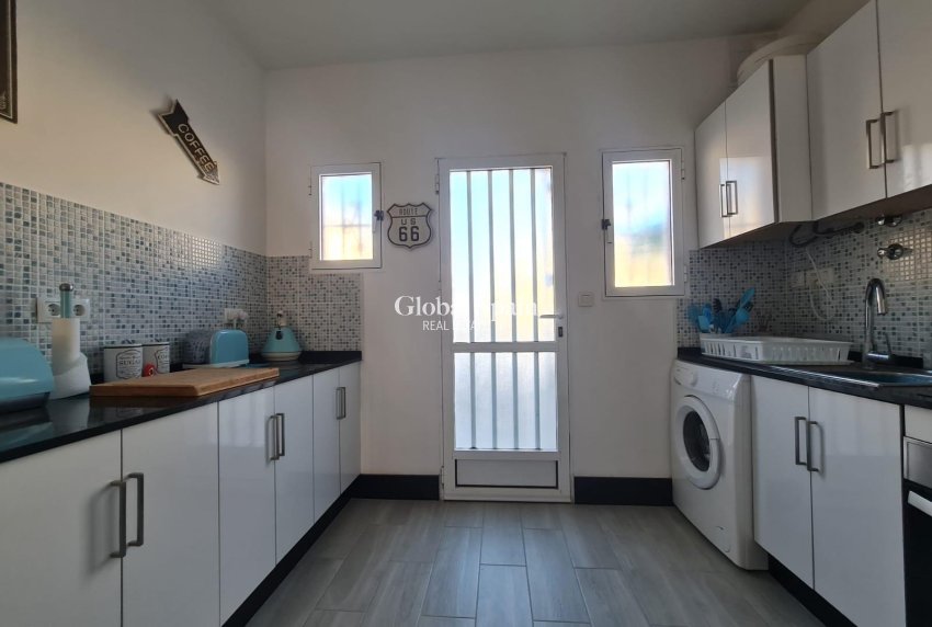 Wiederverkauf - HAUS -
ORIHUELA COSTA - Playa Flamenca