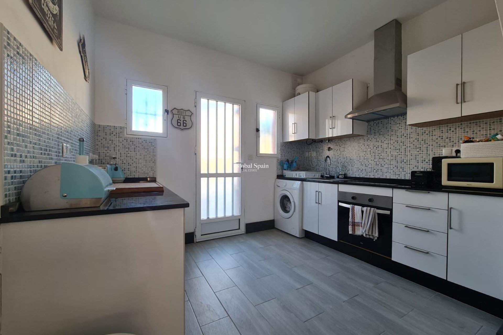 Wiederverkauf - HAUS -
ORIHUELA COSTA - Playa Flamenca