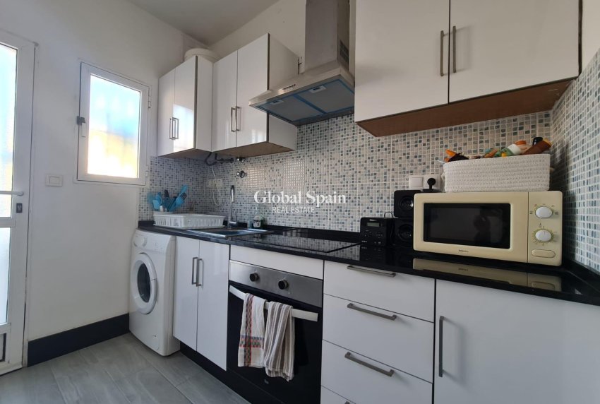 Wiederverkauf - HAUS -
ORIHUELA COSTA - Playa Flamenca