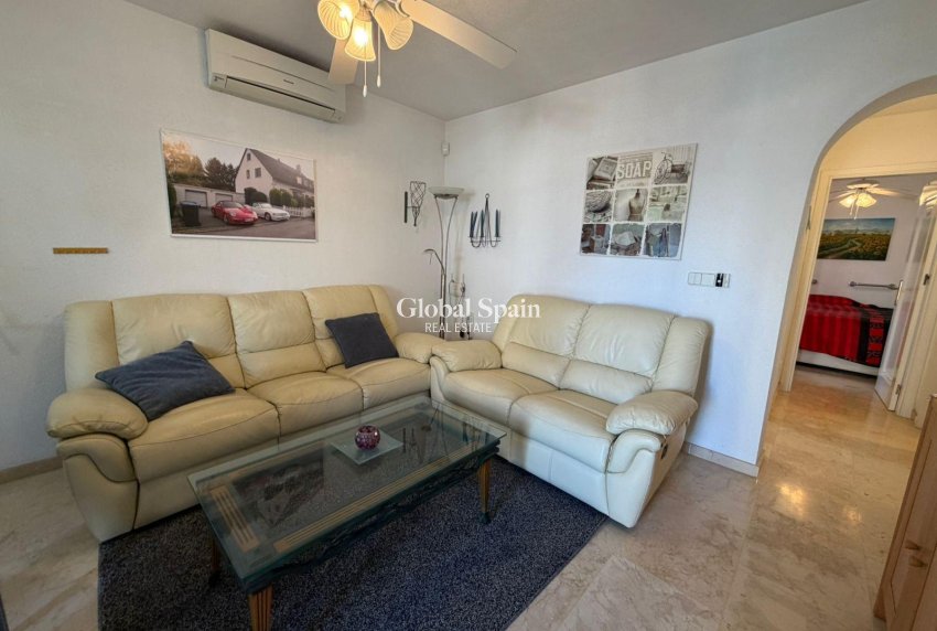 Wiederverkauf - HAUS -
ORIHUELA COSTA - Playa Flamenca