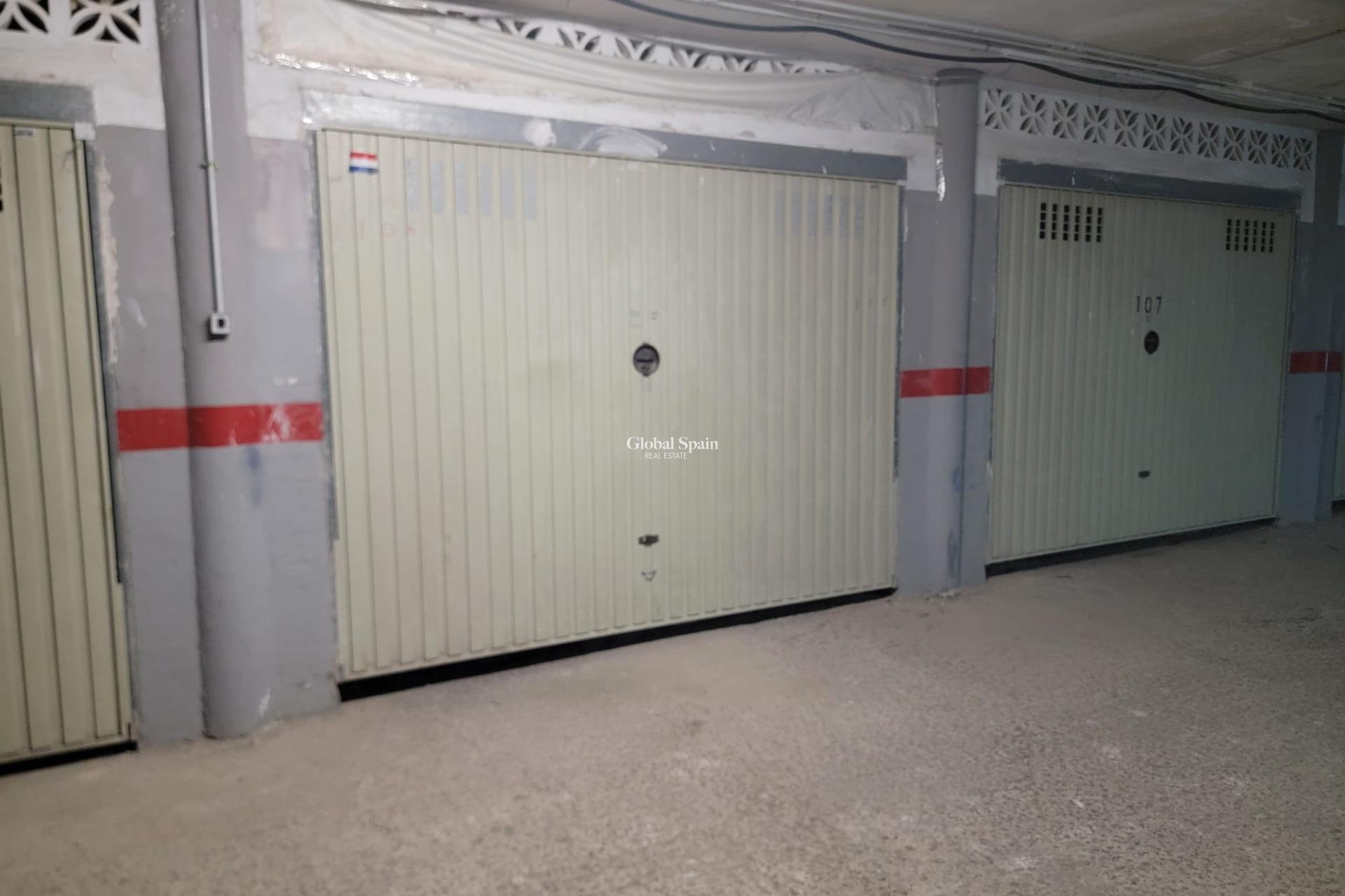 Wiederverkauf - HAUS -
ORIHUELA COSTA - Playa Flamenca