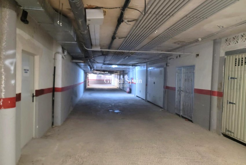 Wiederverkauf - HAUS -
ORIHUELA COSTA - Playa Flamenca