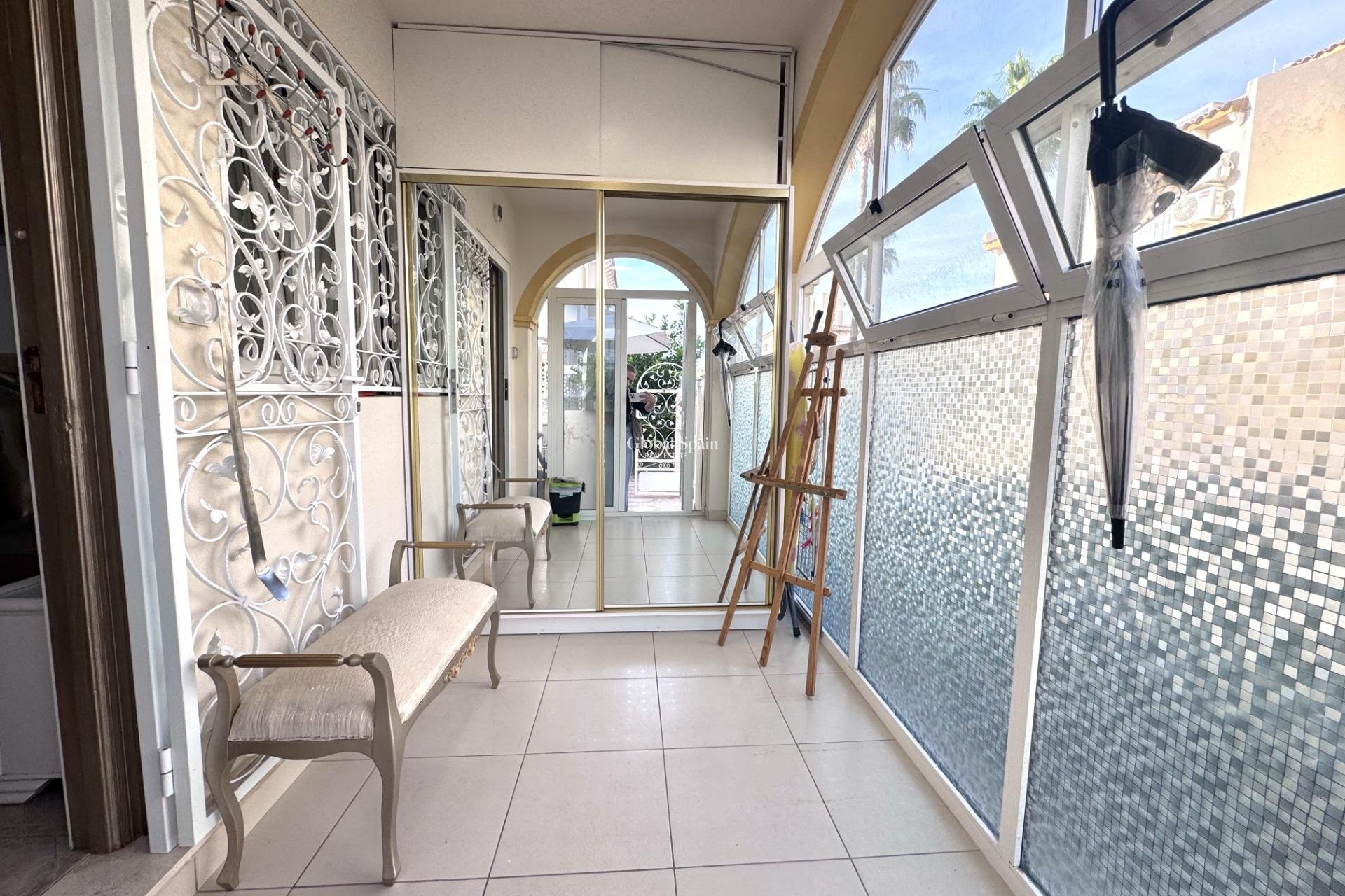 Wiederverkauf - HAUS -
ORIHUELA COSTA - Playa Flamenca