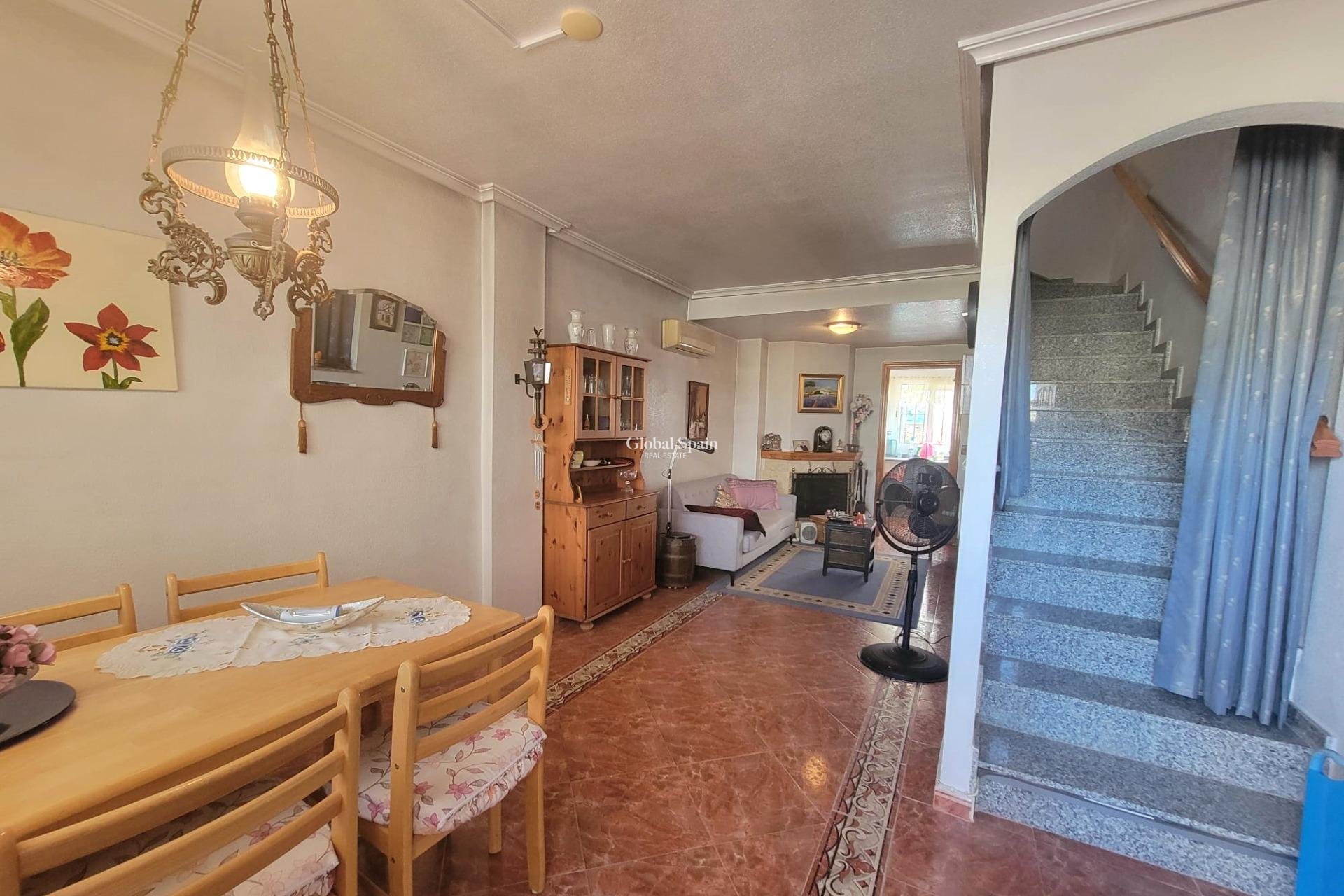 Wiederverkauf - HAUS -
ORIHUELA COSTA - Playa Flamenca