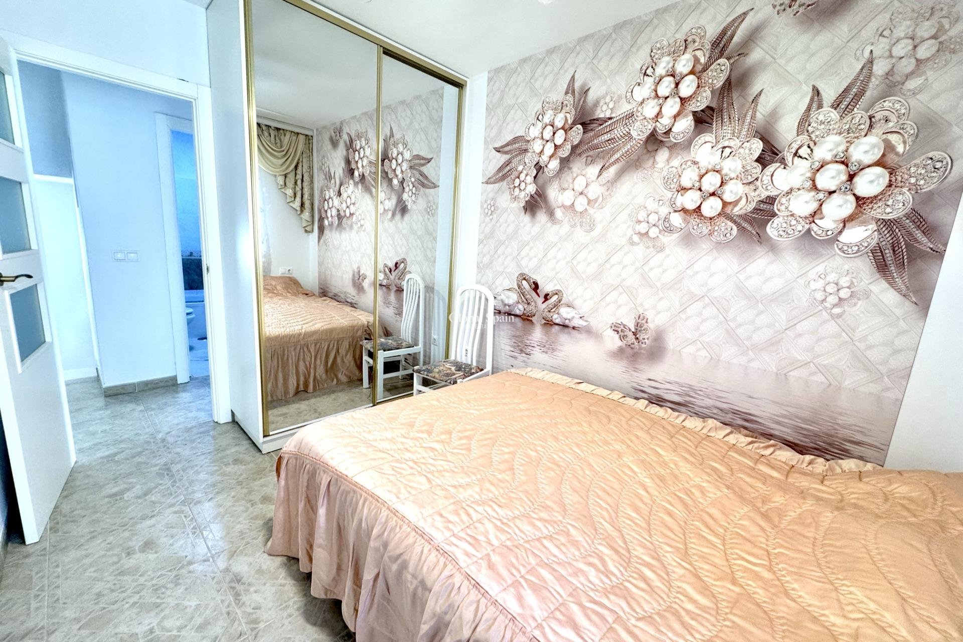 Wiederverkauf - HAUS -
ORIHUELA COSTA - Playa Flamenca