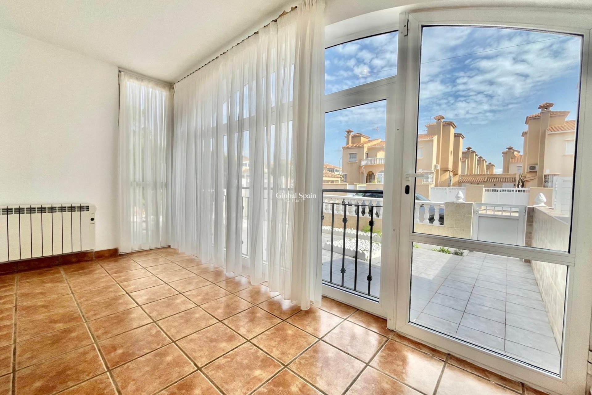 Wiederverkauf - HAUS -
ORIHUELA COSTA - Playa Flamenca