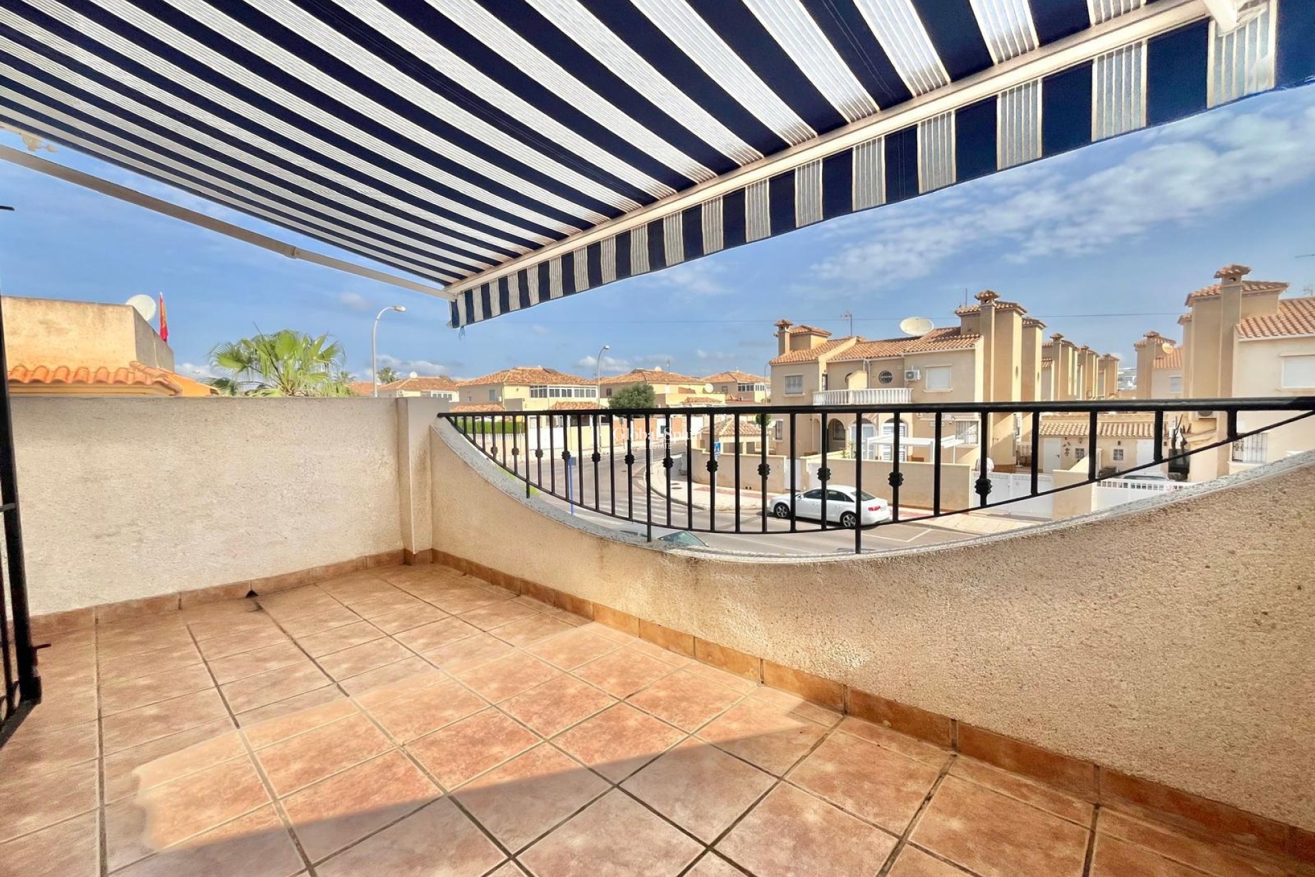 Wiederverkauf - HAUS -
ORIHUELA COSTA - Playa Flamenca