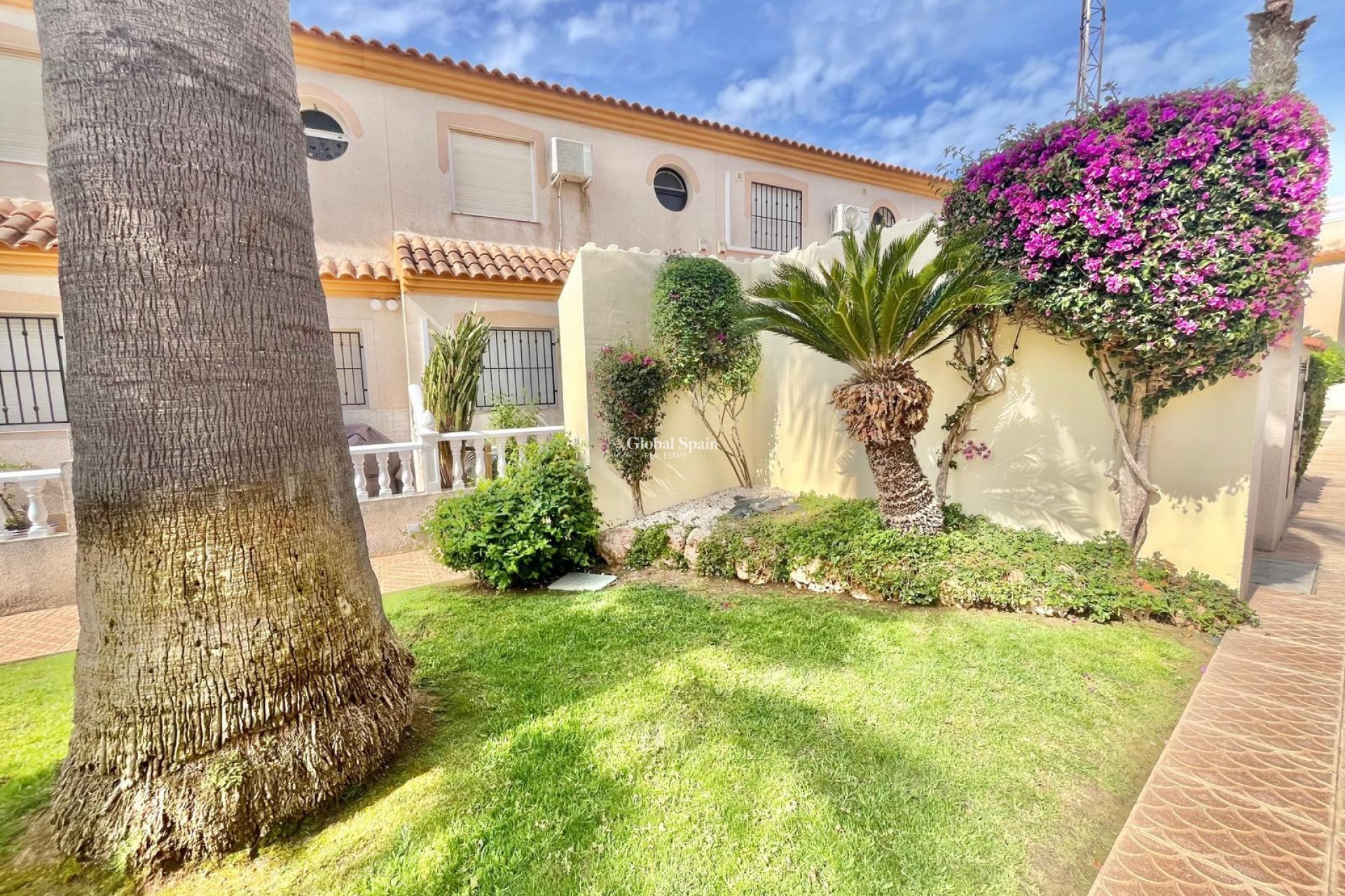 Wiederverkauf - HAUS -
ORIHUELA COSTA - Playa Flamenca