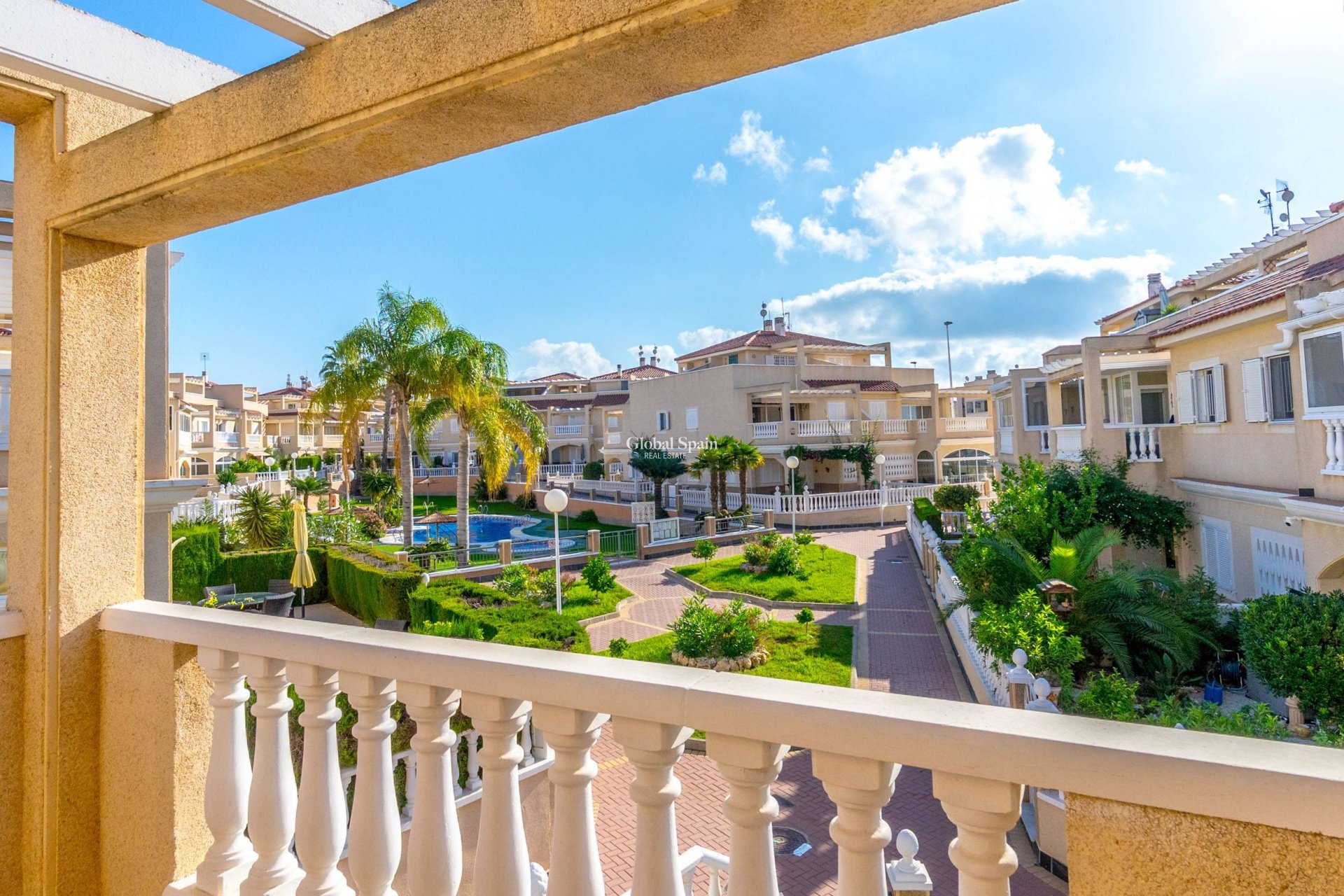 Wiederverkauf - HAUS -
ORIHUELA COSTA - Playa Flamenca