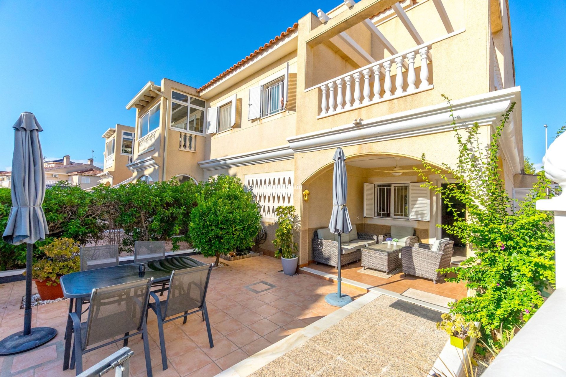 Wiederverkauf - HAUS -
ORIHUELA COSTA - Playa Flamenca