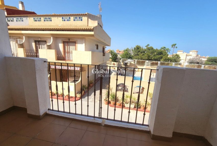 Wiederverkauf - HAUS -
ORIHUELA COSTA - Playa Flamenca