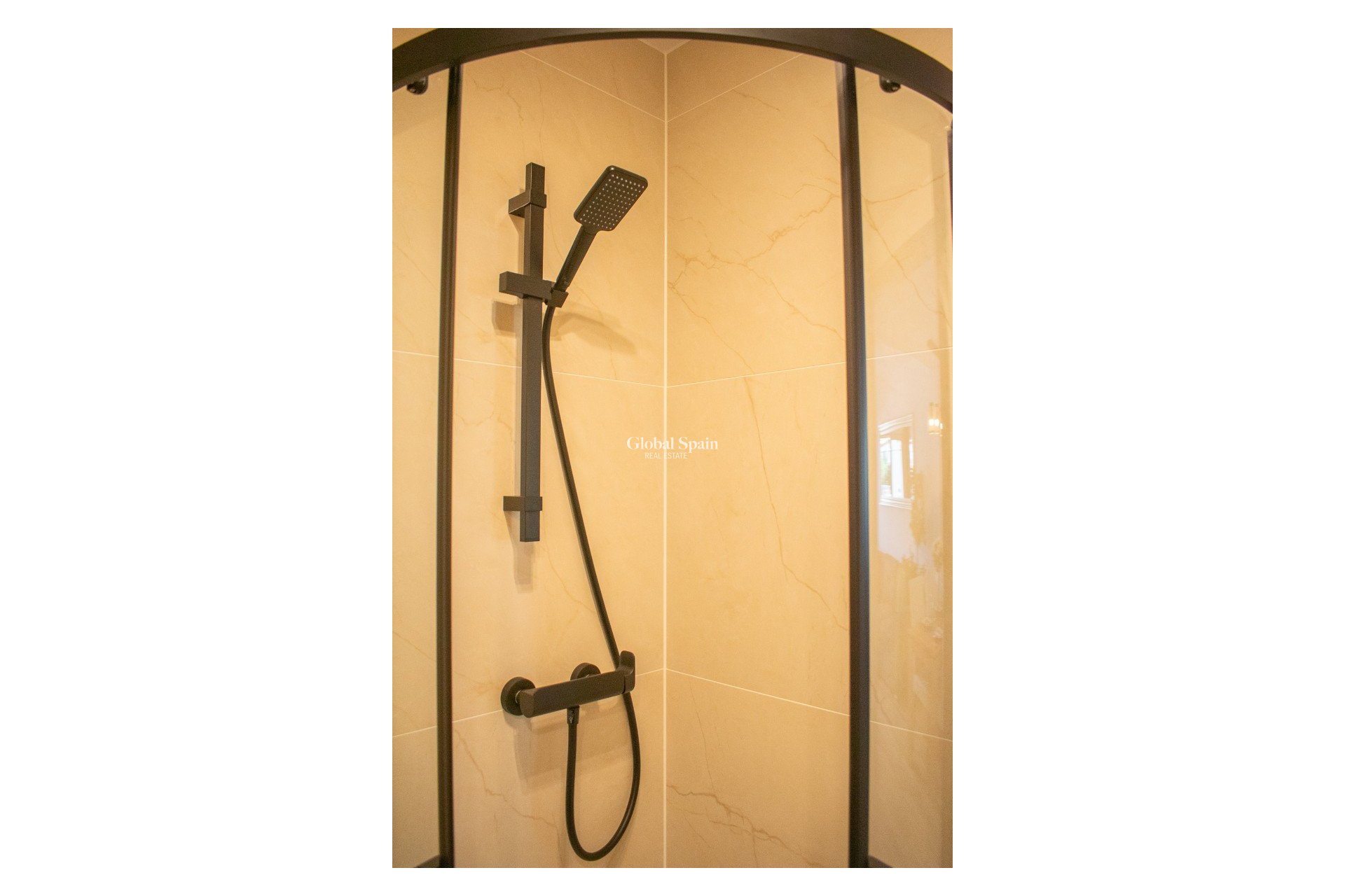 Wiederverkauf - HAUS -
ORIHUELA COSTA - Punta Prima