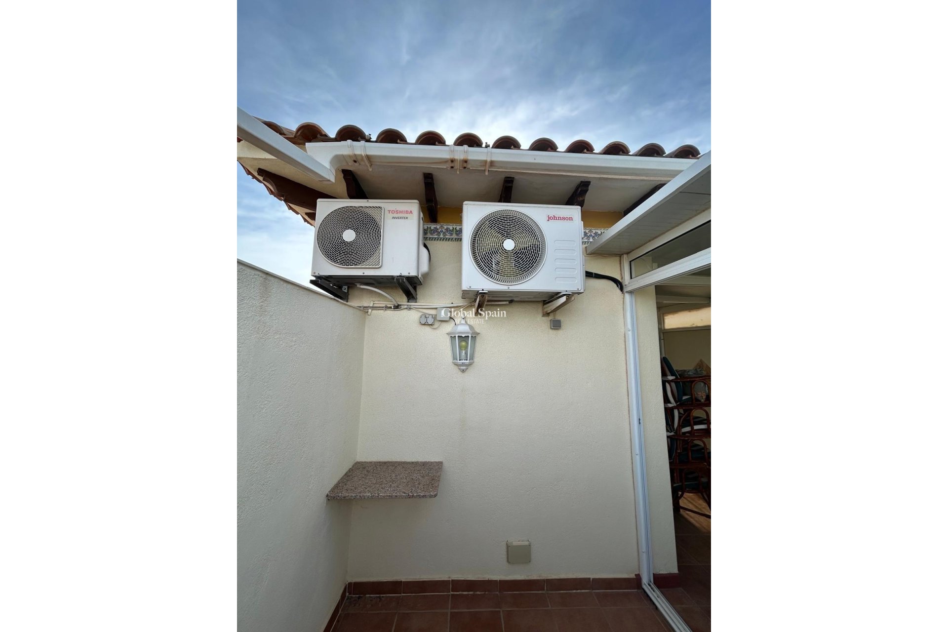 Wiederverkauf - HAUS -
ORIHUELA COSTA - Punta Prima