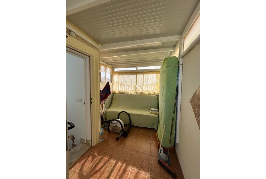 Wiederverkauf - HAUS -
ORIHUELA COSTA - Punta Prima