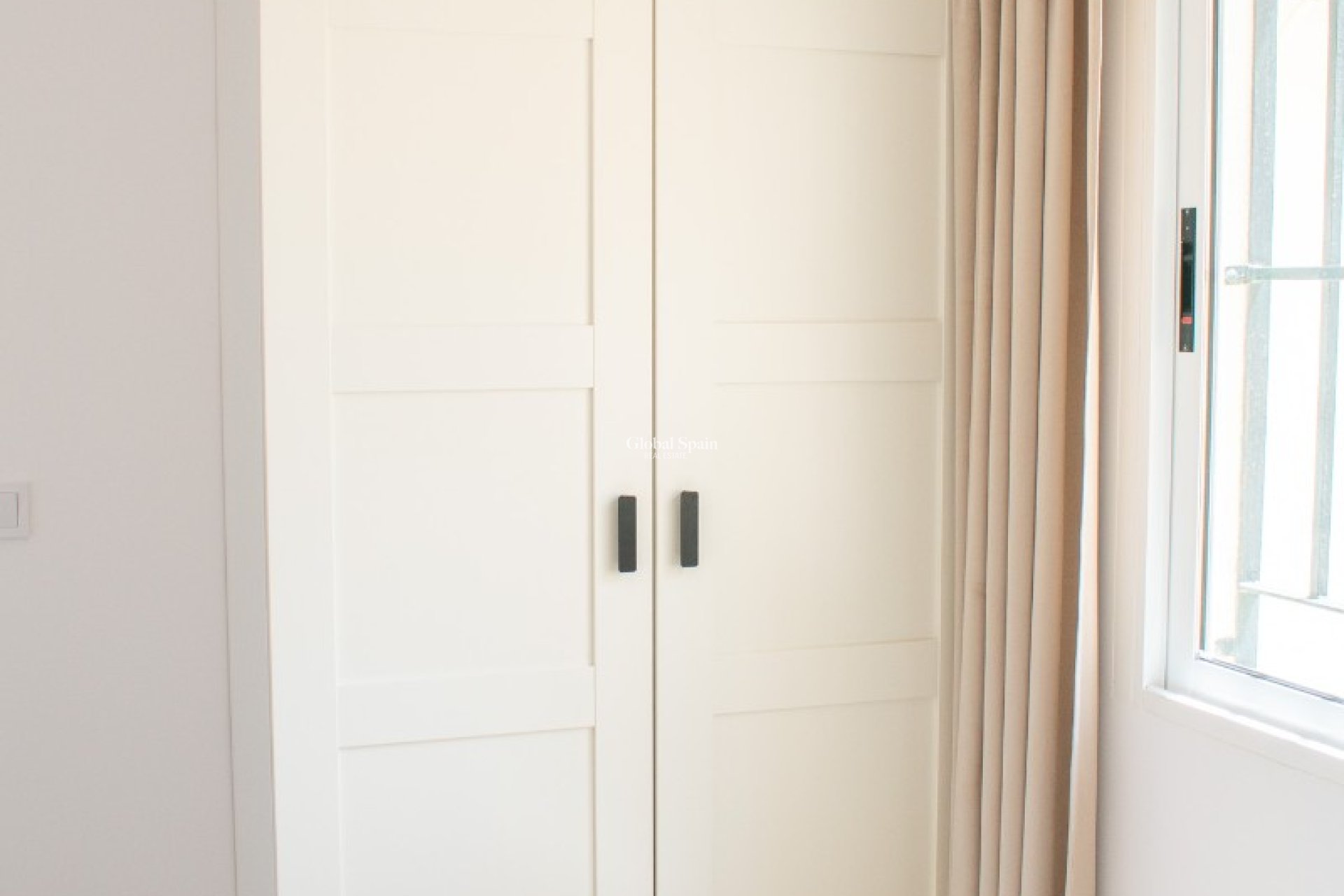 Wiederverkauf - HAUS -
ORIHUELA COSTA - Punta Prima