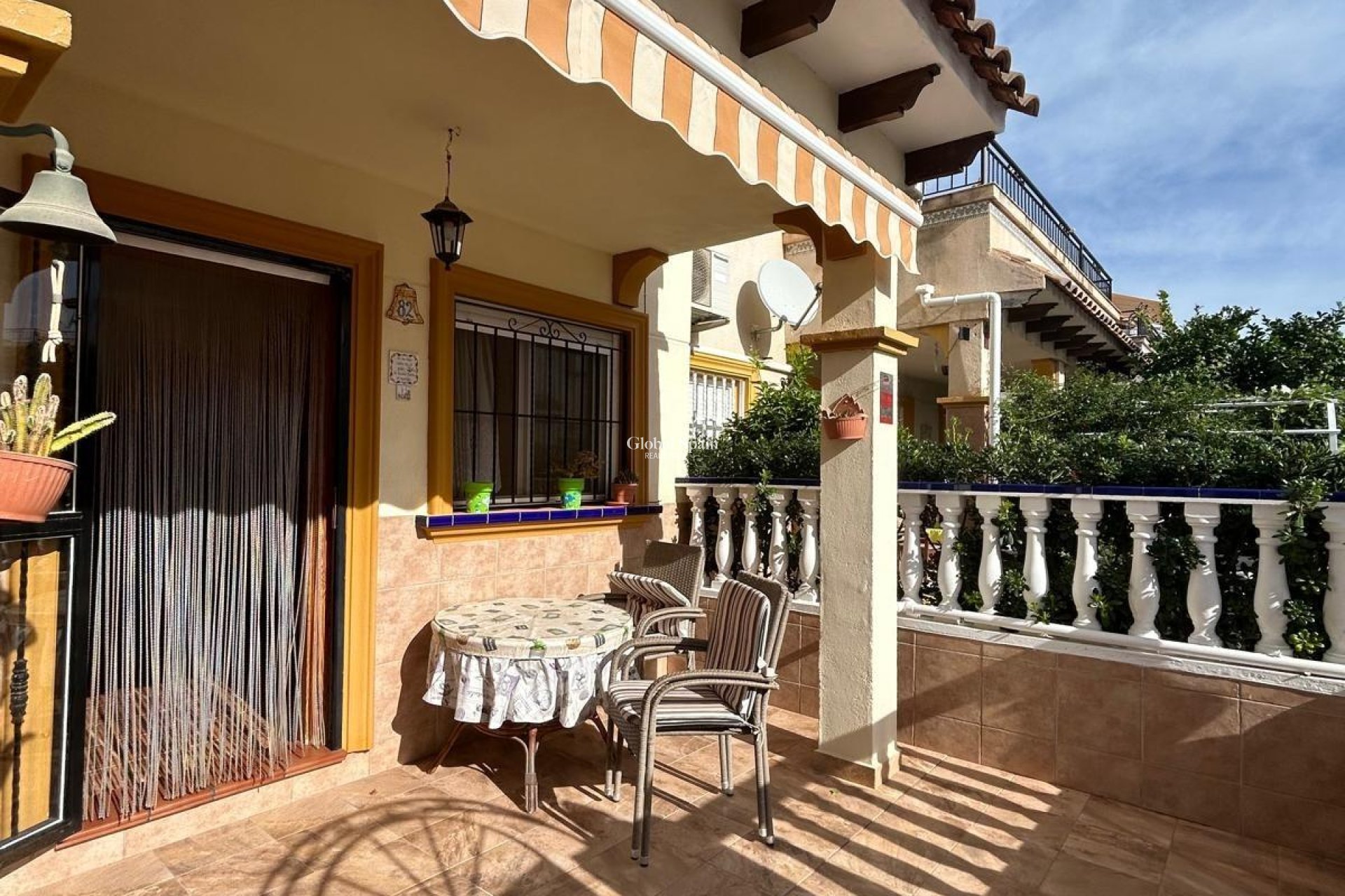 Wiederverkauf - HAUS -
ORIHUELA COSTA - Punta Prima