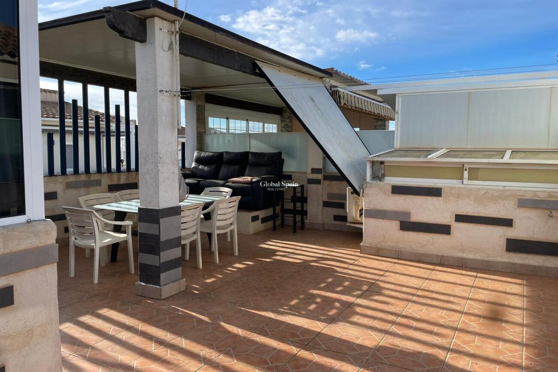 Wiederverkauf - HAUS -
ORIHUELA COSTA - Punta Prima