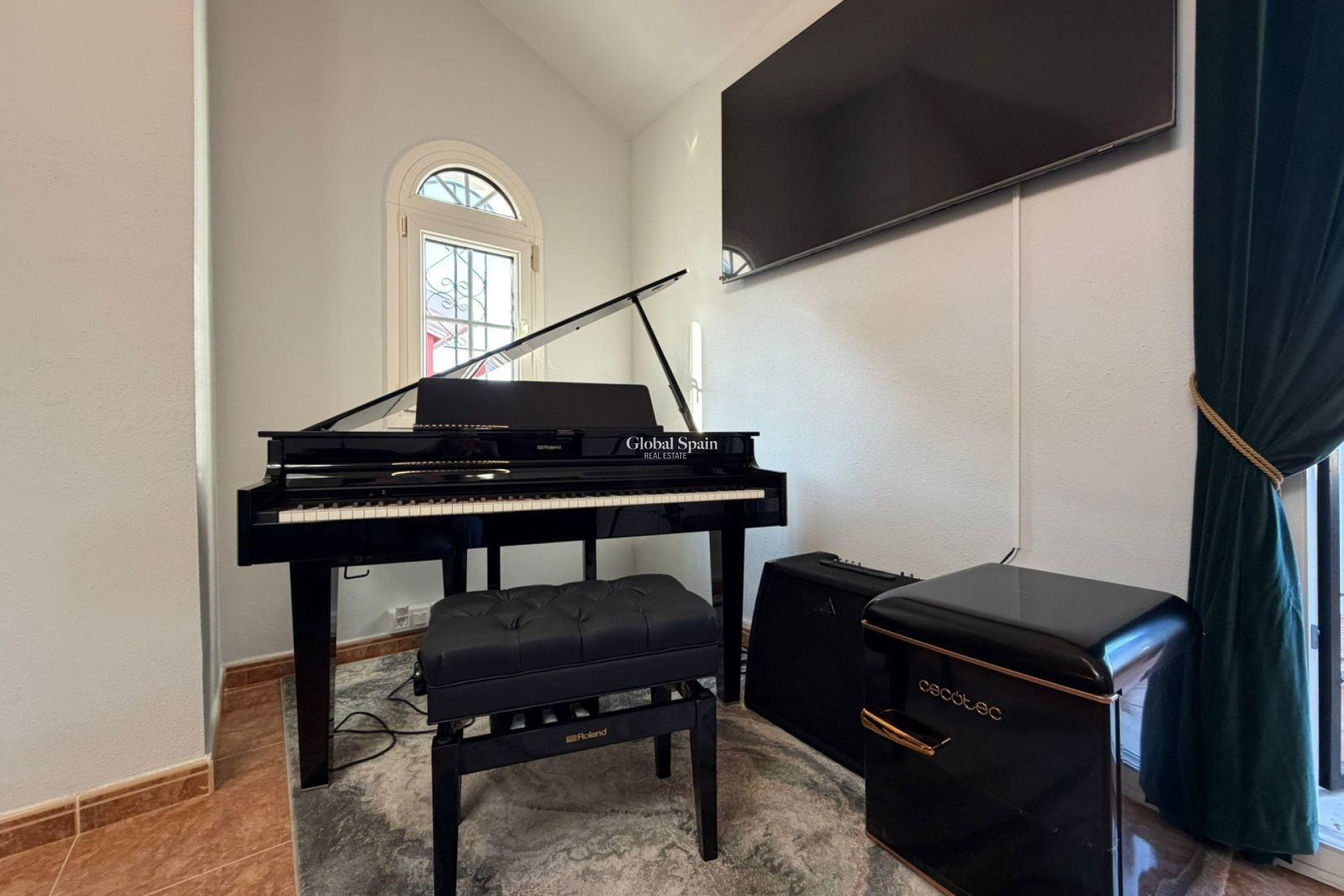 Wiederverkauf - HAUS -
ORIHUELA COSTA - VILLAMARTÍN