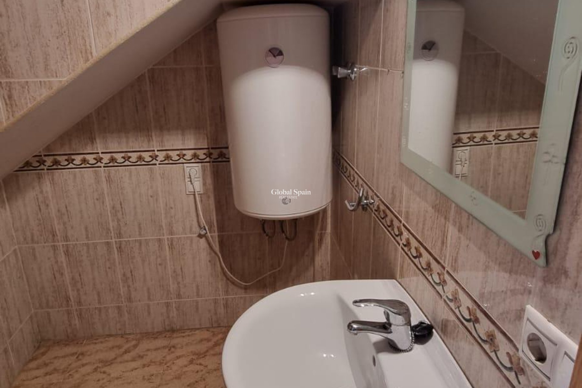 Wiederverkauf - HAUS -
ORIHUELA COSTA - VILLAMARTÍN