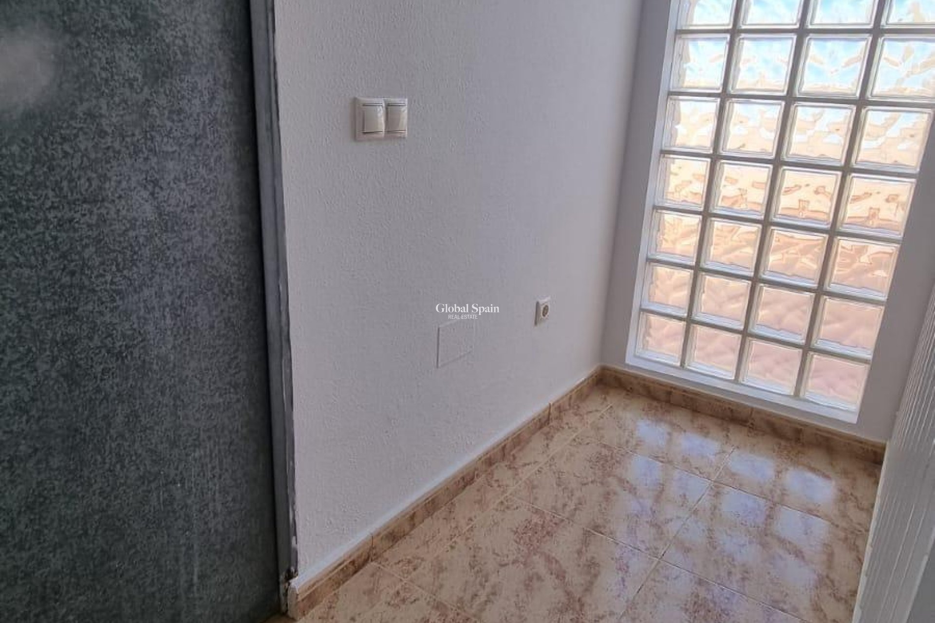 Wiederverkauf - HAUS -
ORIHUELA COSTA - VILLAMARTÍN