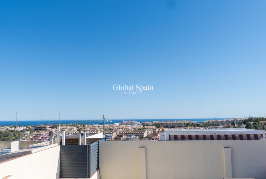 Wiederverkauf - HAUS -
ORIHUELA COSTA - VILLAMARTÍN