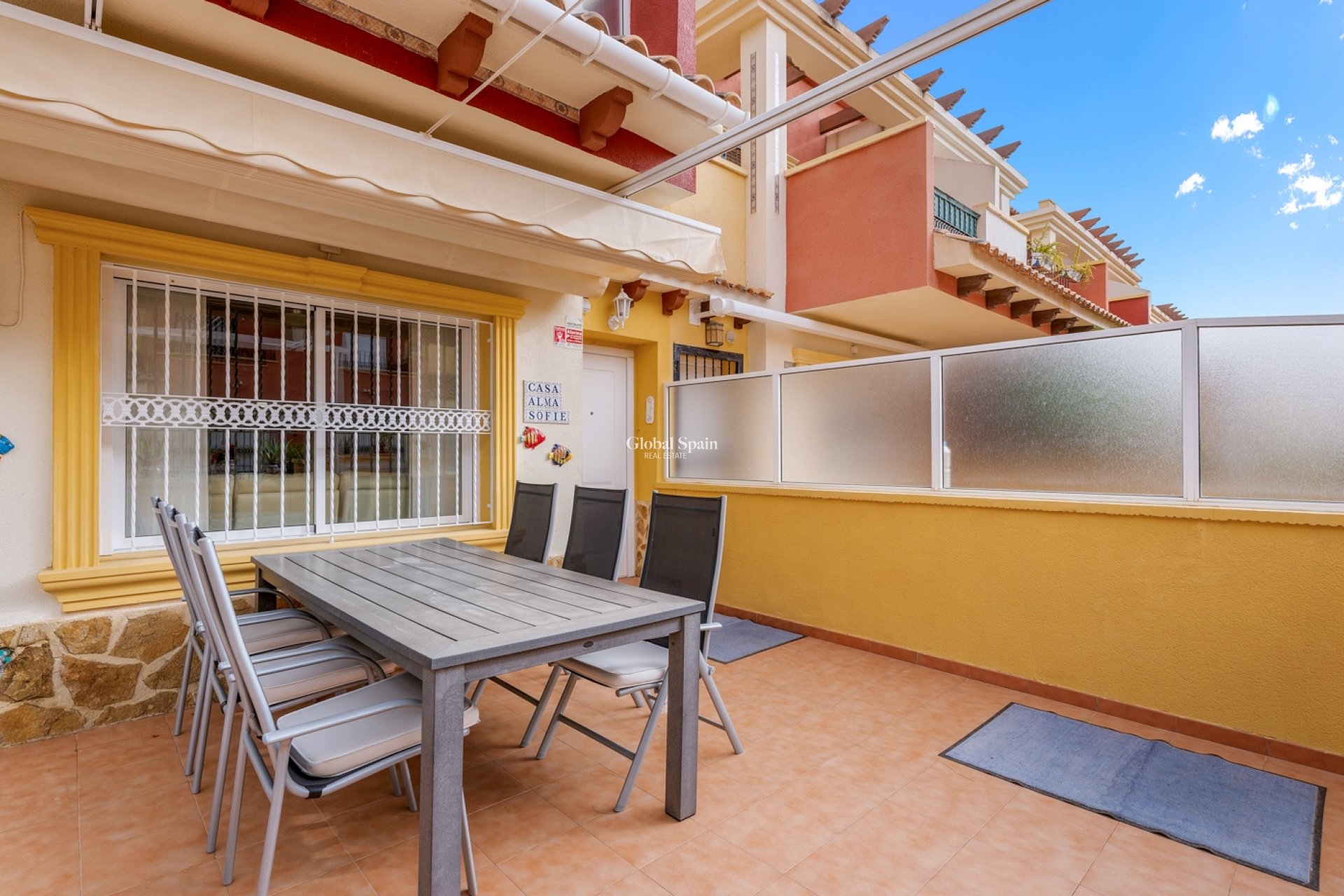 Wiederverkauf - HAUS -
ORIHUELA COSTA - VILLAMARTÍN
