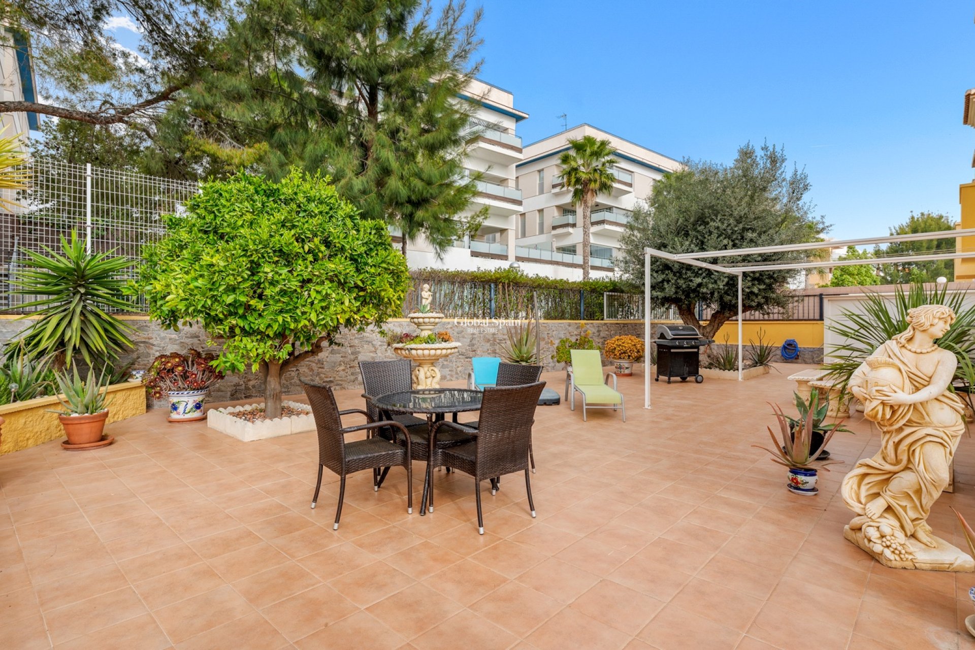 Wiederverkauf - HAUS -
ORIHUELA COSTA - VILLAMARTÍN