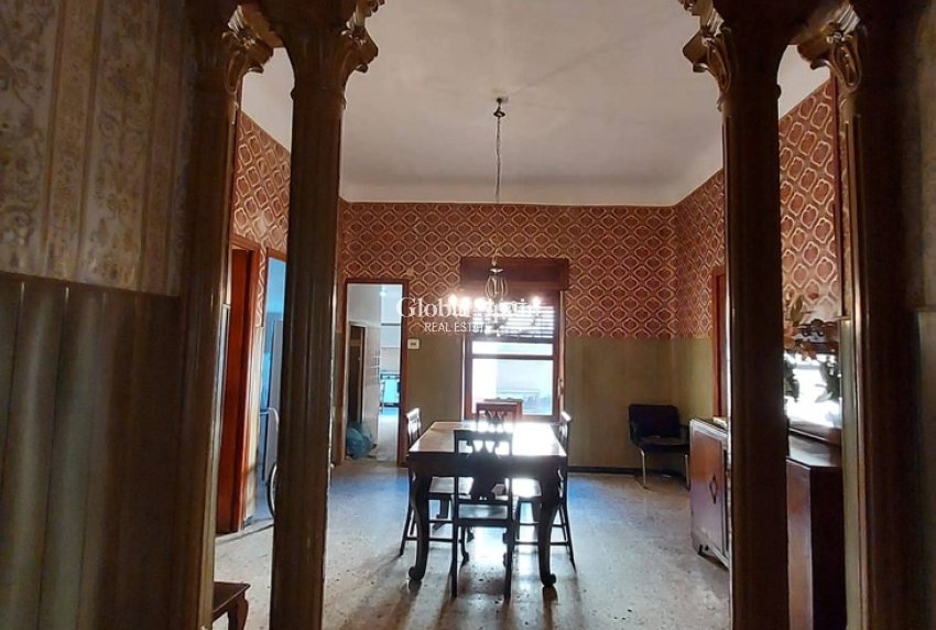 Wiederverkauf - HAUS -
ORIHUELA - Desamparados