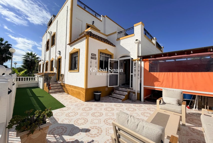 Wiederverkauf - HAUS -
ORIHUELA - Entre Naranjos